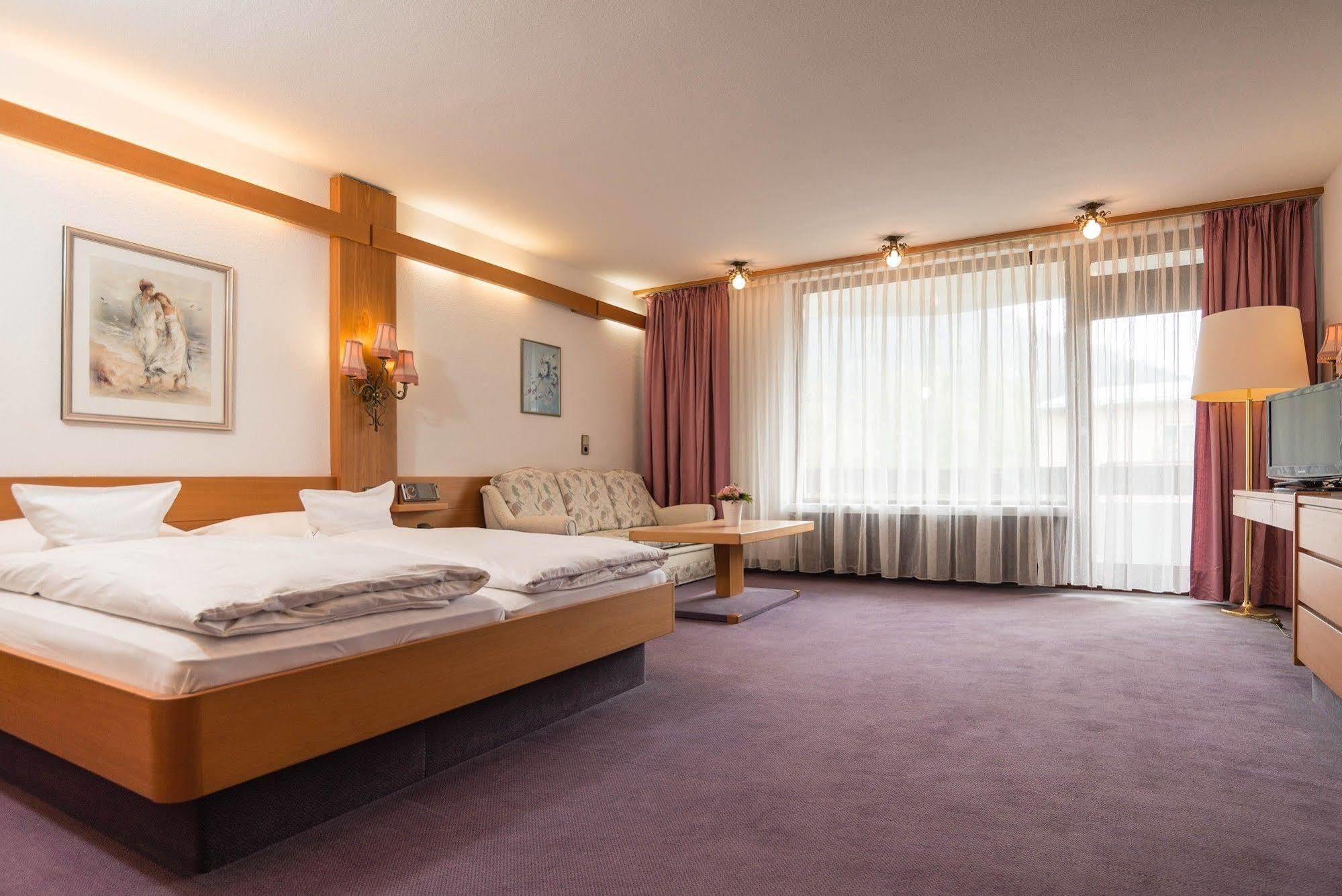 Kronen Hotel Bad Liebenzell Extérieur photo